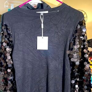 NWT GIANI SWEATER